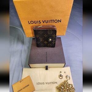 Louis Vuitton Zippy Clutch Wallet CA0073